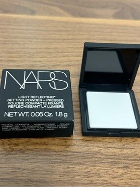 NARS Light Reflecting Pressed Setting Powder 1.8g - Translucent Crystal